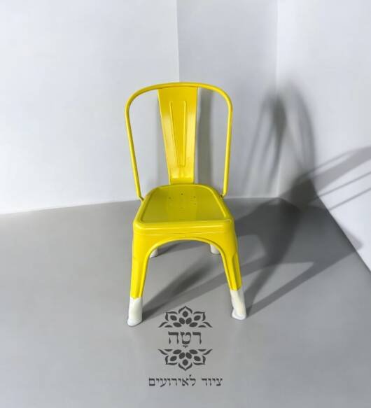 כיסא דורותי צהוב