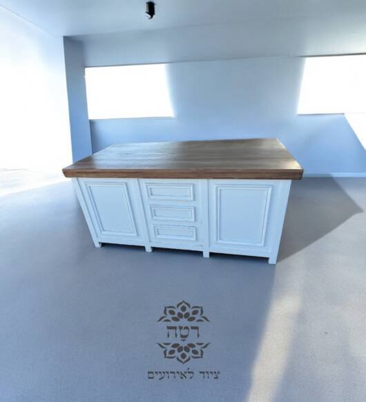 שולחן בו׳צר מעץ אורן